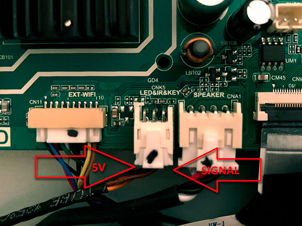Файл:IR-Xiaomi-4S-43 02 socket.jpg