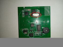 RF433 кварц на плате.jpg
